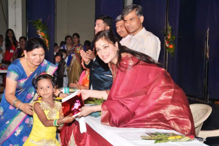 Harikisan Maloo International School-Prize Distribution