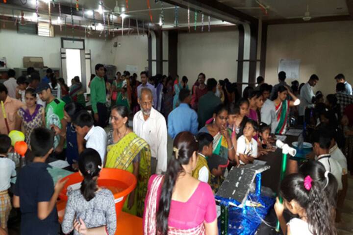 Harikisan Maloo International School-School Exhibition