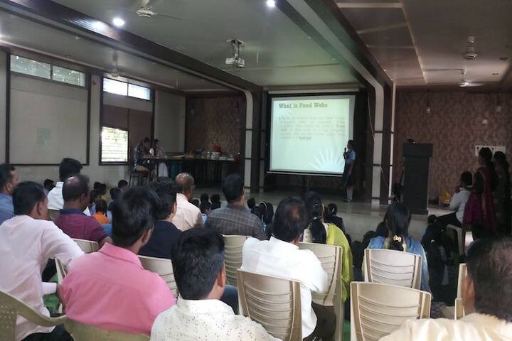 Harikisan Maloo International School-Seminar
