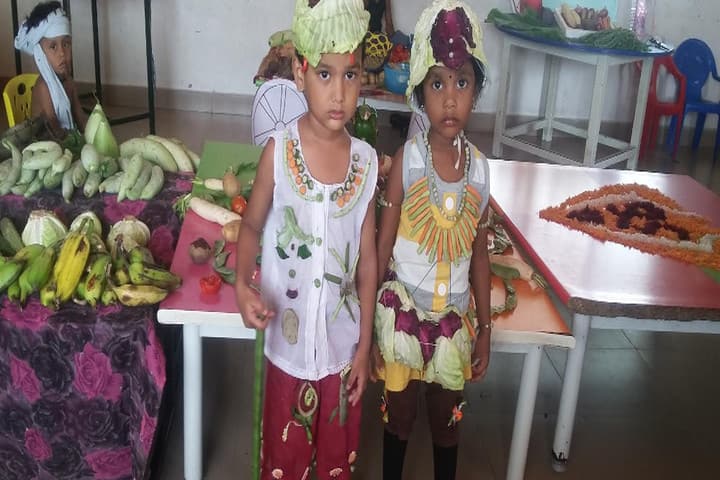 Chellammal Matric Higher Secondary School-Art And Craft