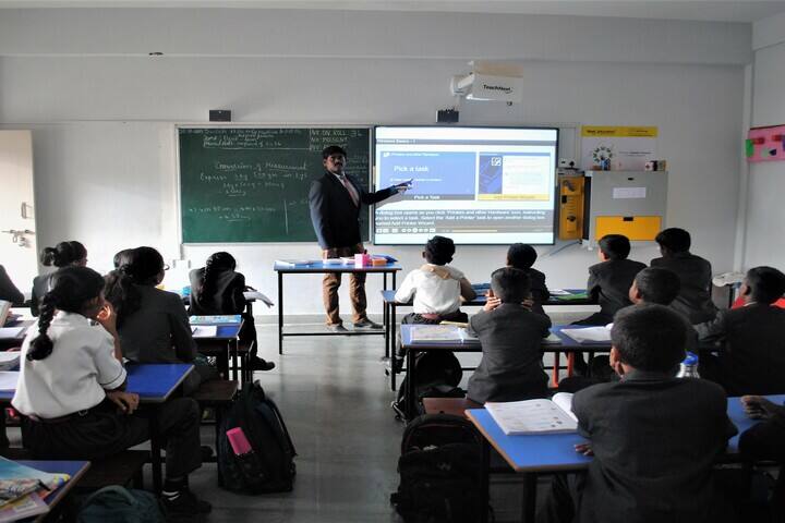 Wisdom Montfort International School-Smart Classroom