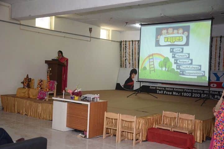Narayana e Techno School-Digital Room