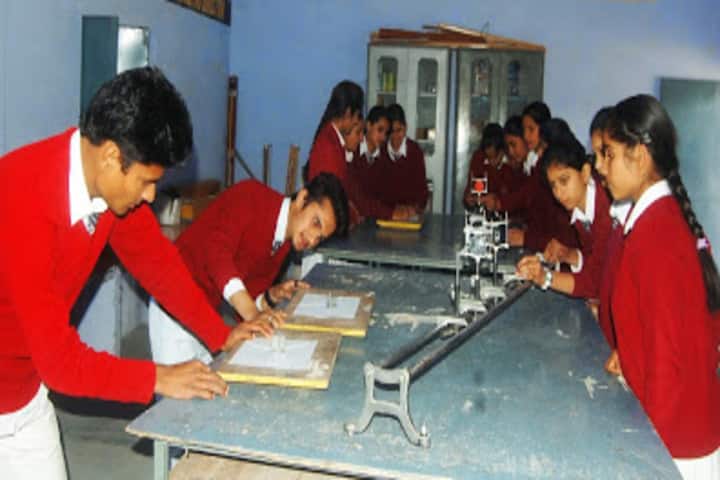 DAV Senior Secondary Public School-Physics Lab