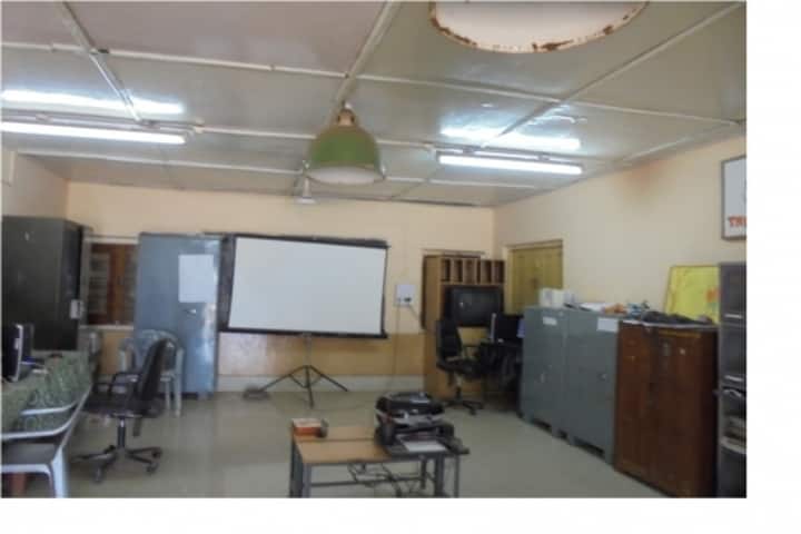 Kendriya Vidyalaya Kirandul-Projector