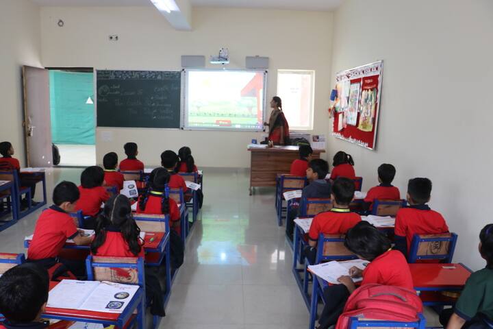 Brighton International School-Smart Classroom