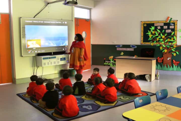 LPS Global School-Smart Classroom