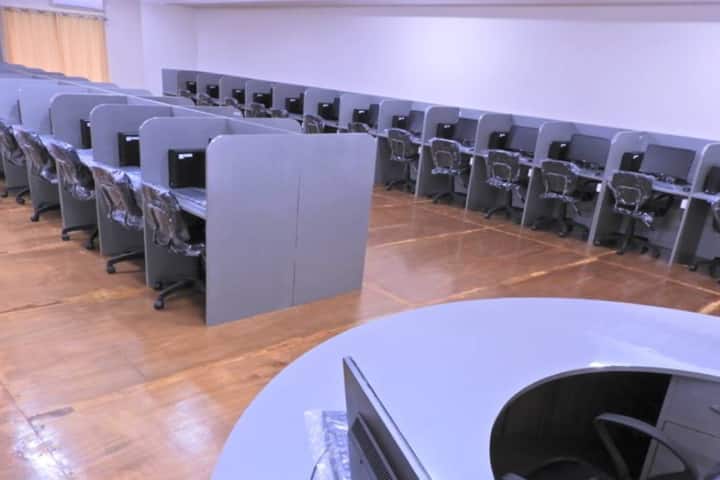 HIM International School-Computer Lab