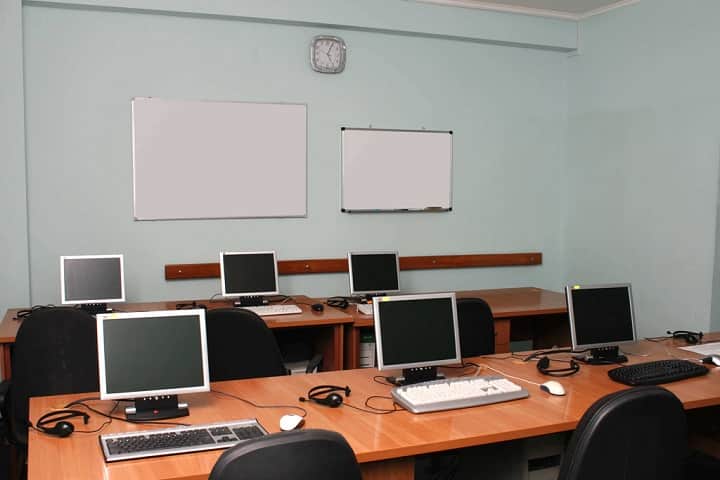 Delhi Public World School-Computer Lab