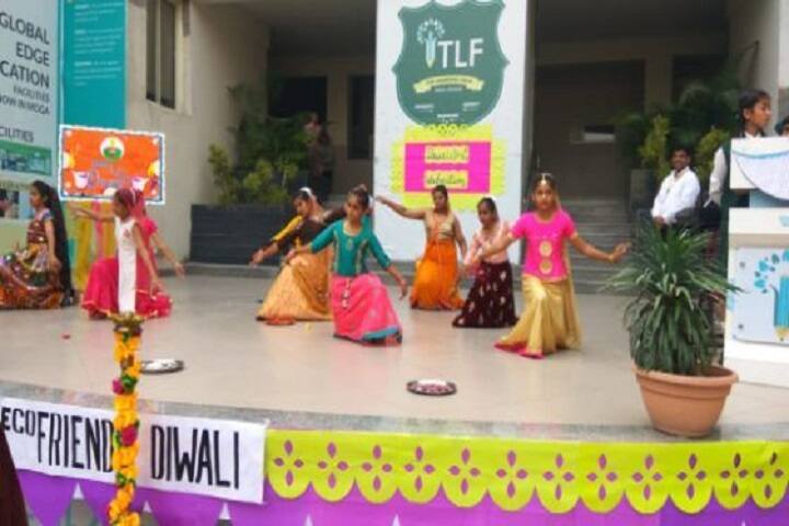 The Learning Field A Global School-Dance