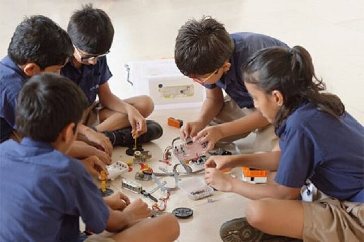 Indus World School-Robotics