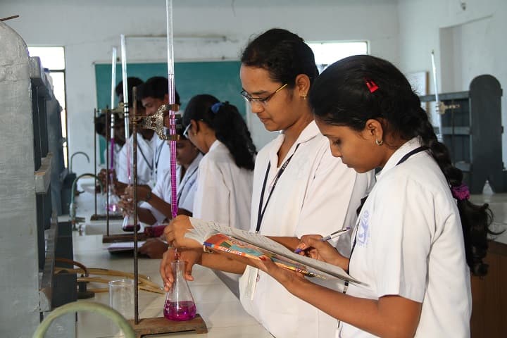 RAOs Junior College-Chemistry Lab