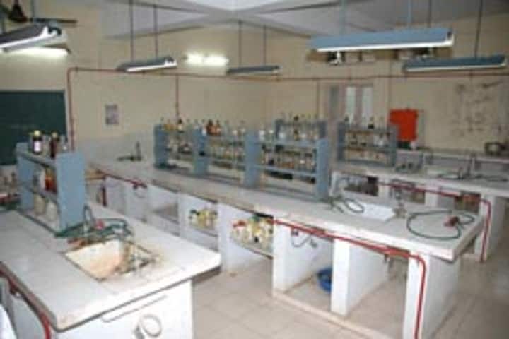 Sri Grandhi China Sanyasi Raju College-Chemistry Lab