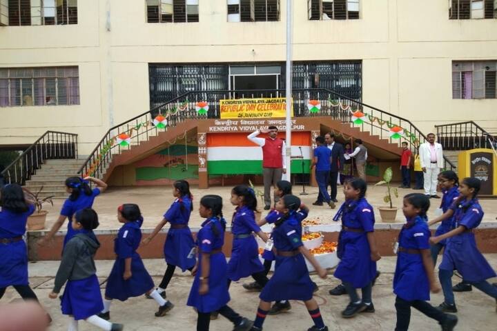 KENDRIYA VIDYALAYA JAGDALPUR-republic day
