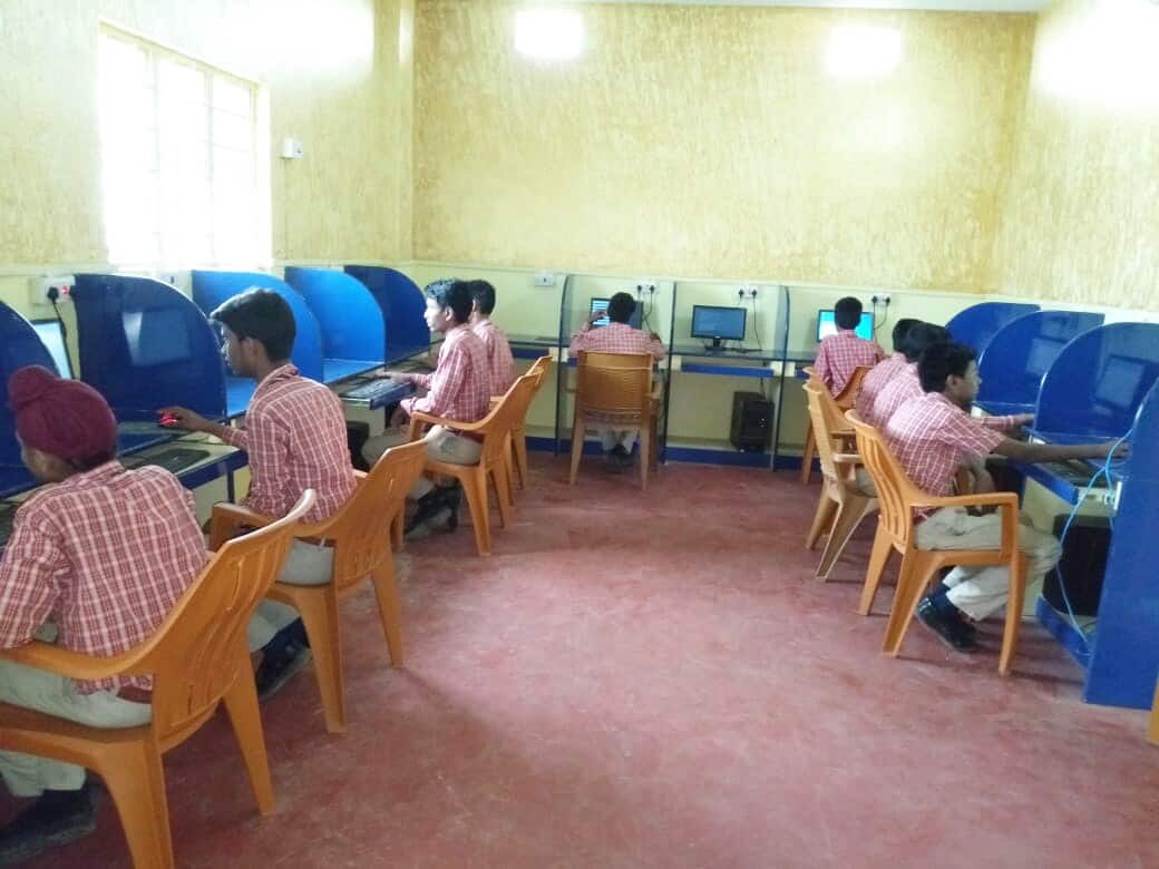 Jai Mala Shiksha Niketan: Computer Labs