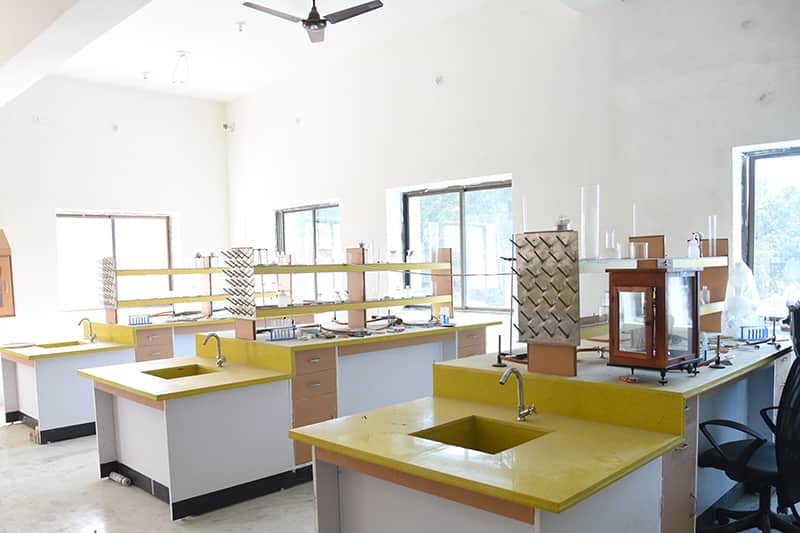 Alok Bharati Shikshan Sansthan: labs