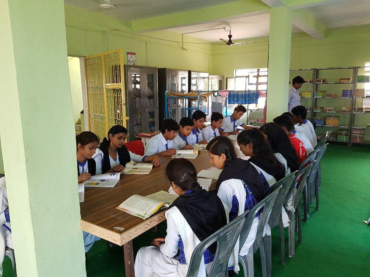 Sufia Public School-school library