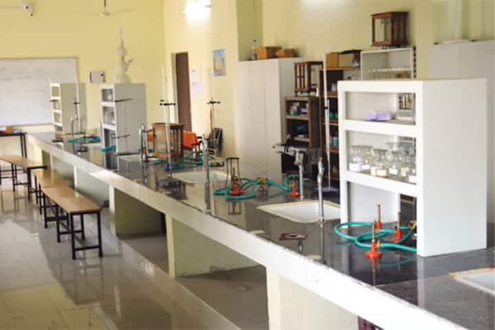 Aaryan Gurukul Residential College-Labrotories