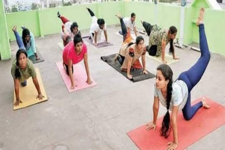 Choudhary Charan Singh College-Yoga Day