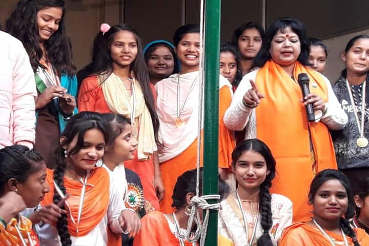 Intermediate Womens College-Independance Day