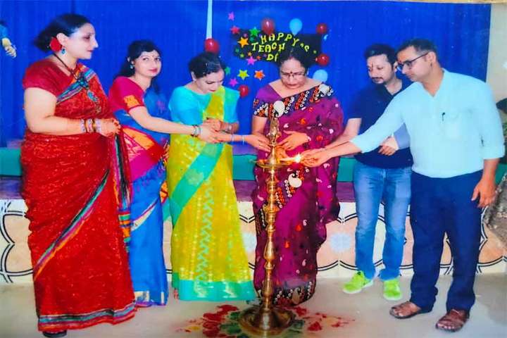Sunderwati Mahila College-Teachers Day