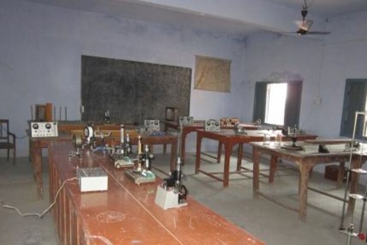 Mahadeo Singh College-Biology Lab