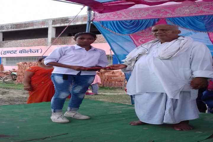 Shiv Kabir Senior Secondary High School-Prize Distribution