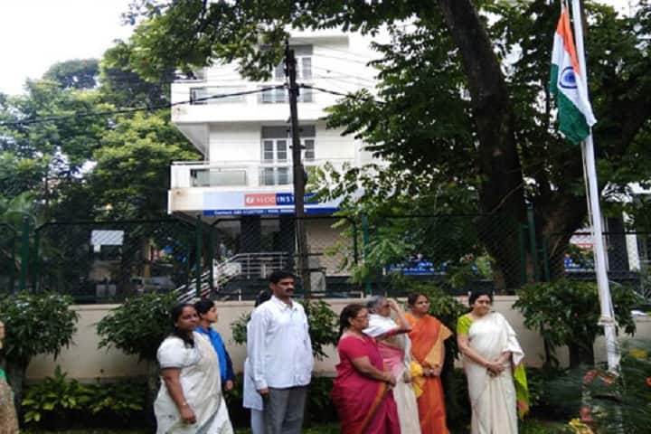 NMKRV Pre University College-Independance Day