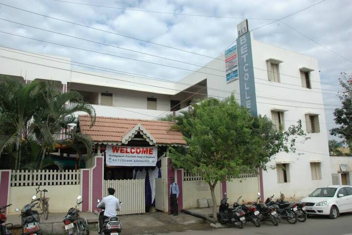 BET Pre-University College-Campus