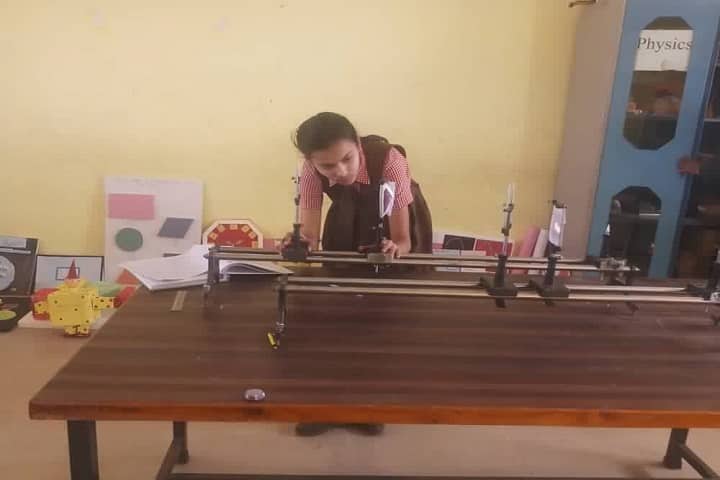 Milestone Public School-Physics Lab