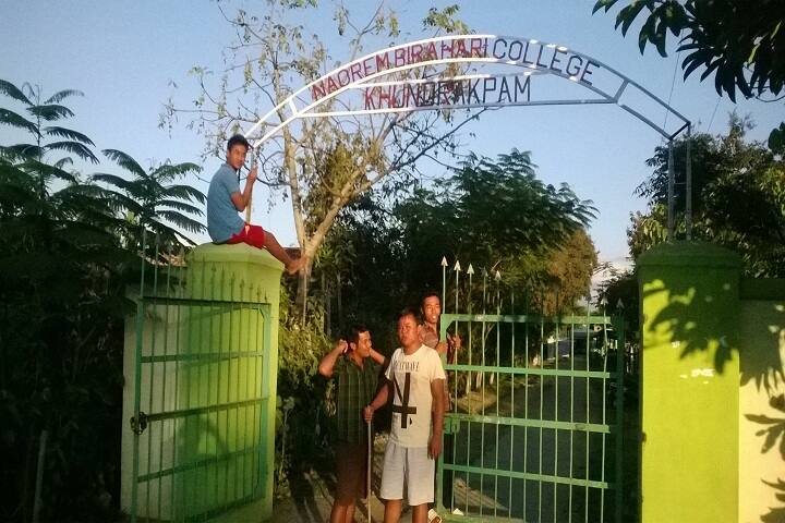 Naorem Birahari College-Campus Gate