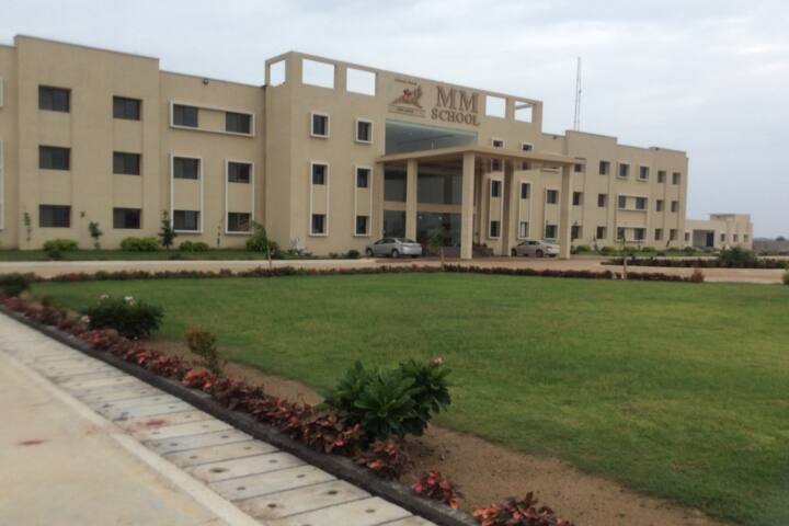 M M School-Campus View