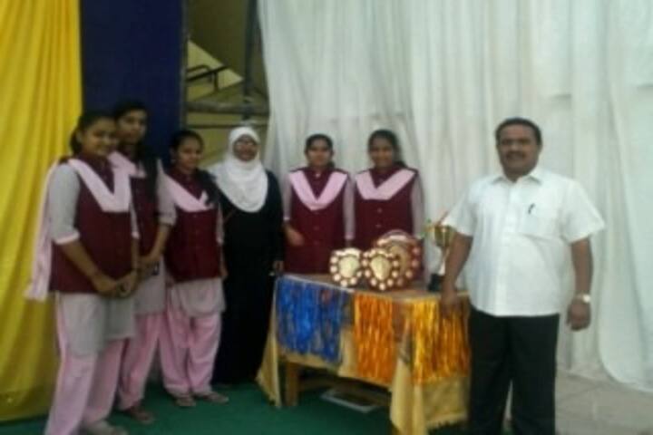 Secab Pre-University College For Women-Prize Distribution