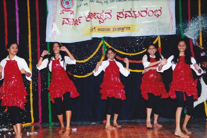 Community Centre Pre University College-Dance