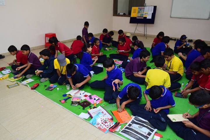 Modern Educational Academy-Art Room