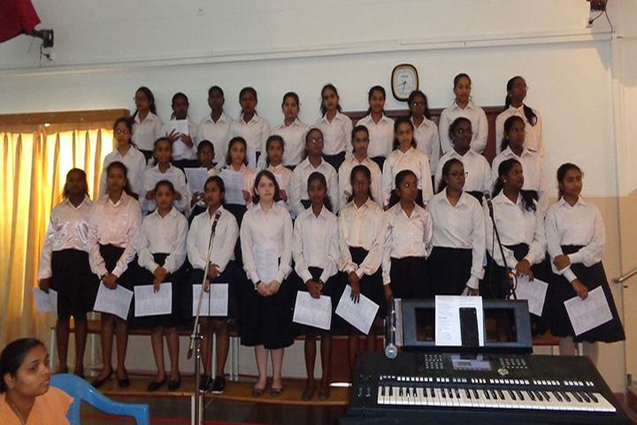 St Josephs Girls Pre-University College-Group Singing