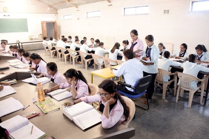 Shantiniketan Pre-University College-Library