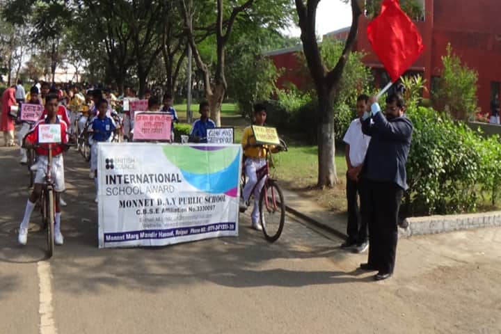Monnet DAV public school-cyclying
