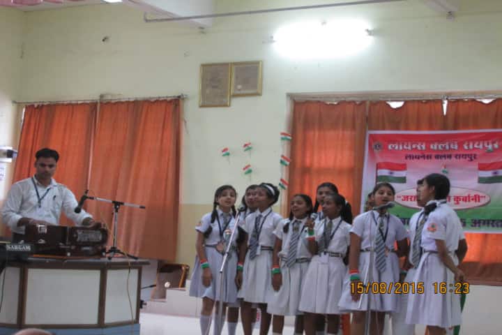 Monnet DAV public school-music