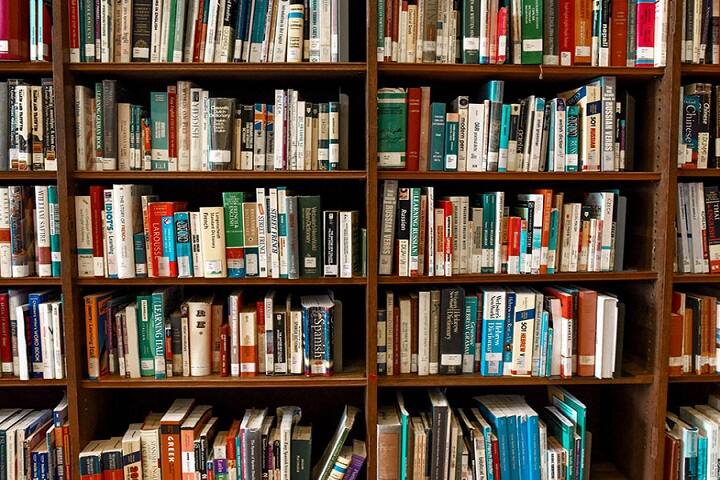 Prayukthi Pre University College-Library