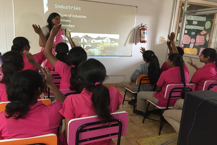 Basava Girls Pre-University College-Classroom