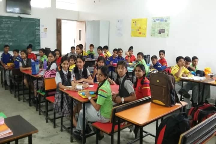 Neeraj Bajpayee International School-Classroom