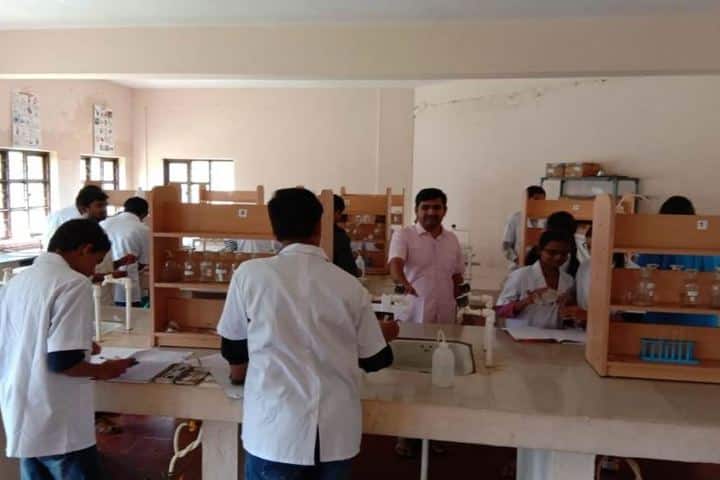 KSSS Pre-University Science and Commerce College-Chemistry Lab