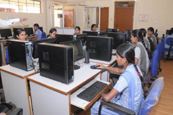 Jagadguru Sri Shivarathreeshwara Girls Pre University College-IT-Lab