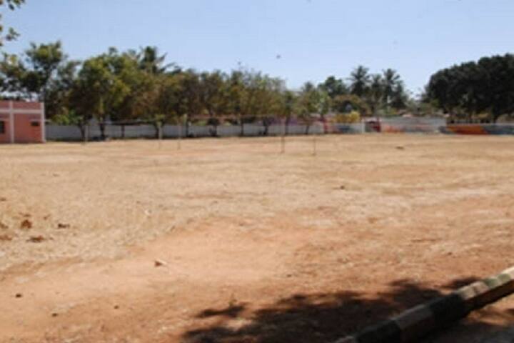 Jagadguru Sri Shivarathreeshwara Girls Pre University College-Playground