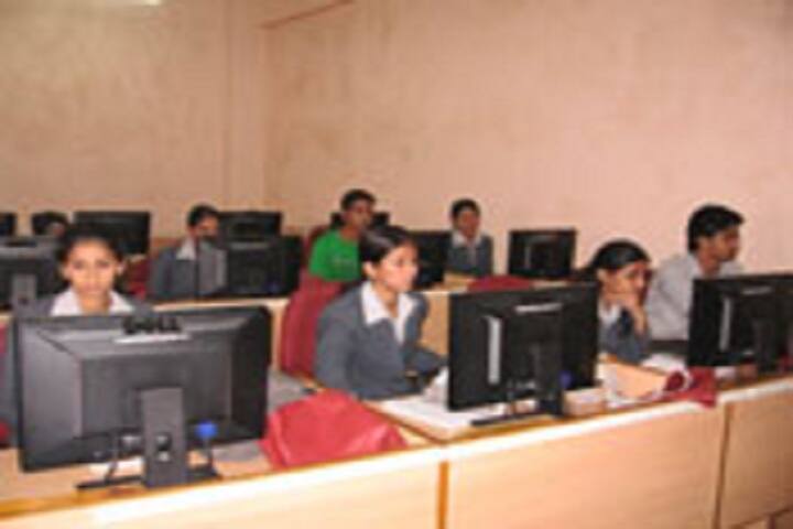 Karnatak Law Societys Pre University College-IT-Lab View