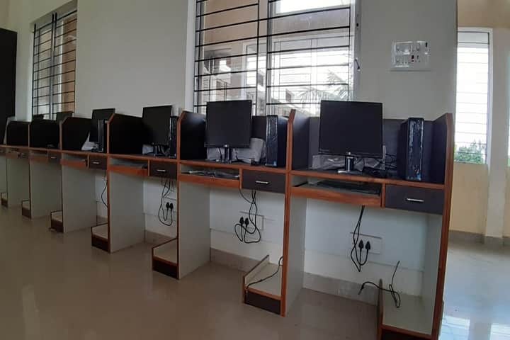 Vimala Hridaya Pre University College-IT-Lab