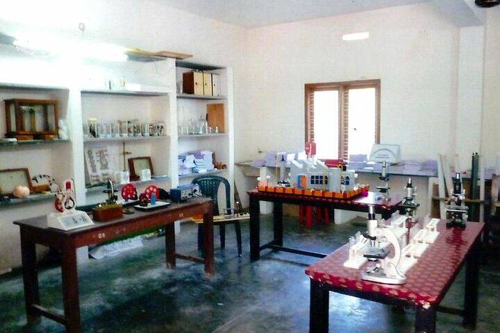 Al Badriya Composite Pre University College-Science Lab