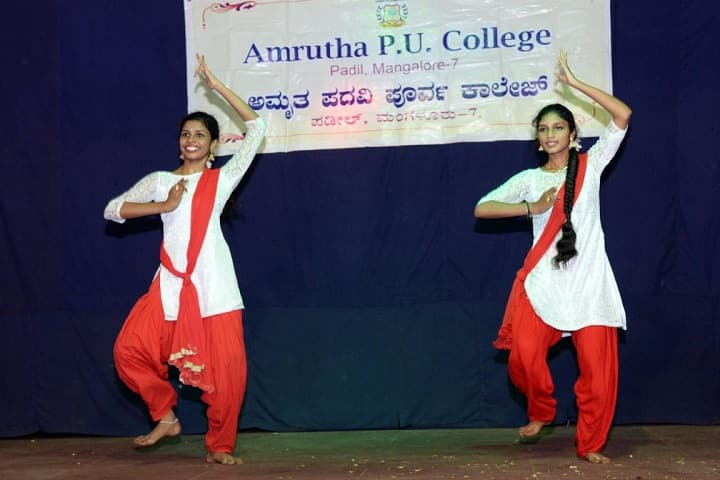 Amrutha Pre University College-Dance
