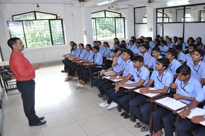 Brilliant Pre University College-Classroom