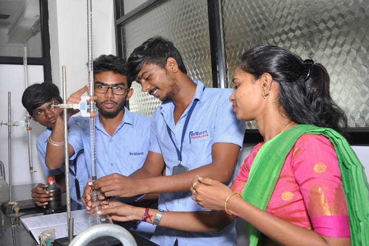 Brilliant Pre University College-Laboratory